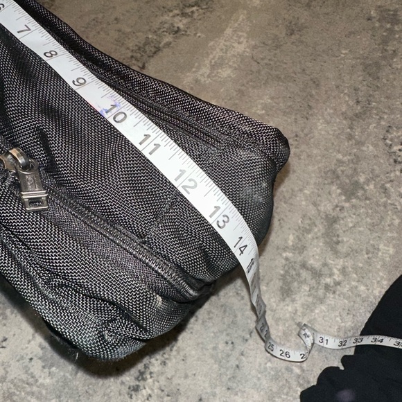 Tumi | Expandable Organizer Bag - Picture 6 of 7